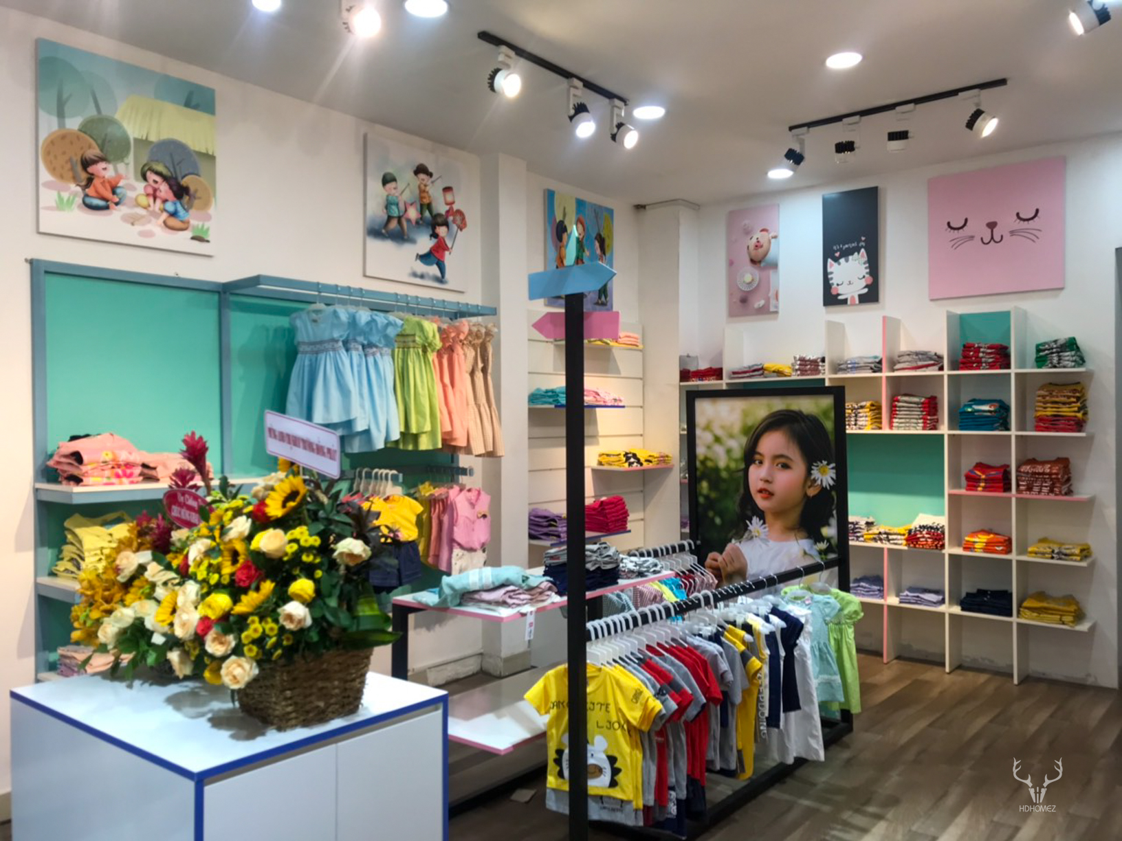 Shop thời trang Đồ Con Nít (Thi công)